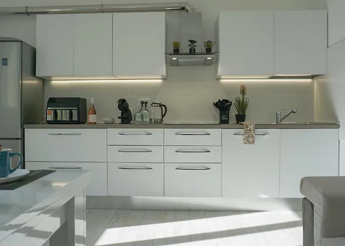 Hampsicora - Mima Management Nyaraló